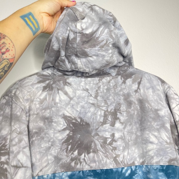 Empyre Tie Dye Gray White Blue Hooded Skater Sweater  Front Pocket Size Large - Picture 8 of 10